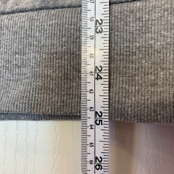 Hurley Graphic Sweatshirt – Surf / Skate Vibe (M) **Read Description - Picture 8 of 9